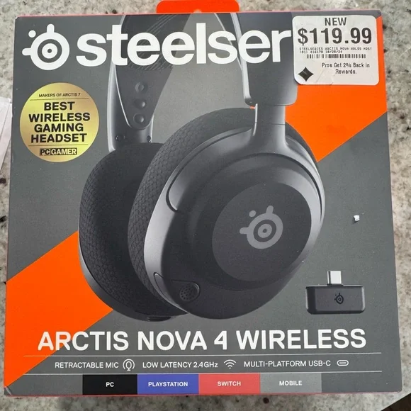 SteelSeries Arctis Nova 4 Wireless Headset